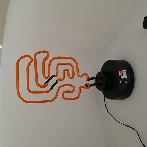 San Francisco Gaint Baseball Neon Table Lamp - Picture 1 of 9